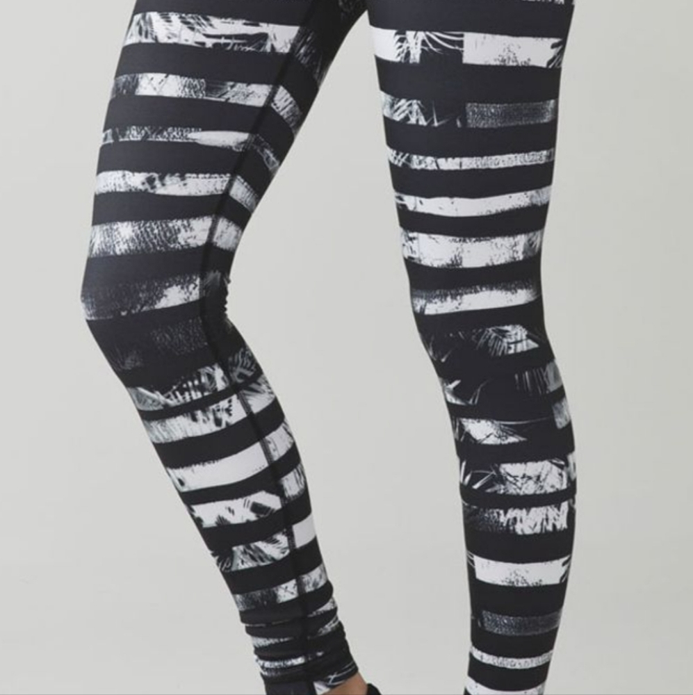 Lululemon yoga pants